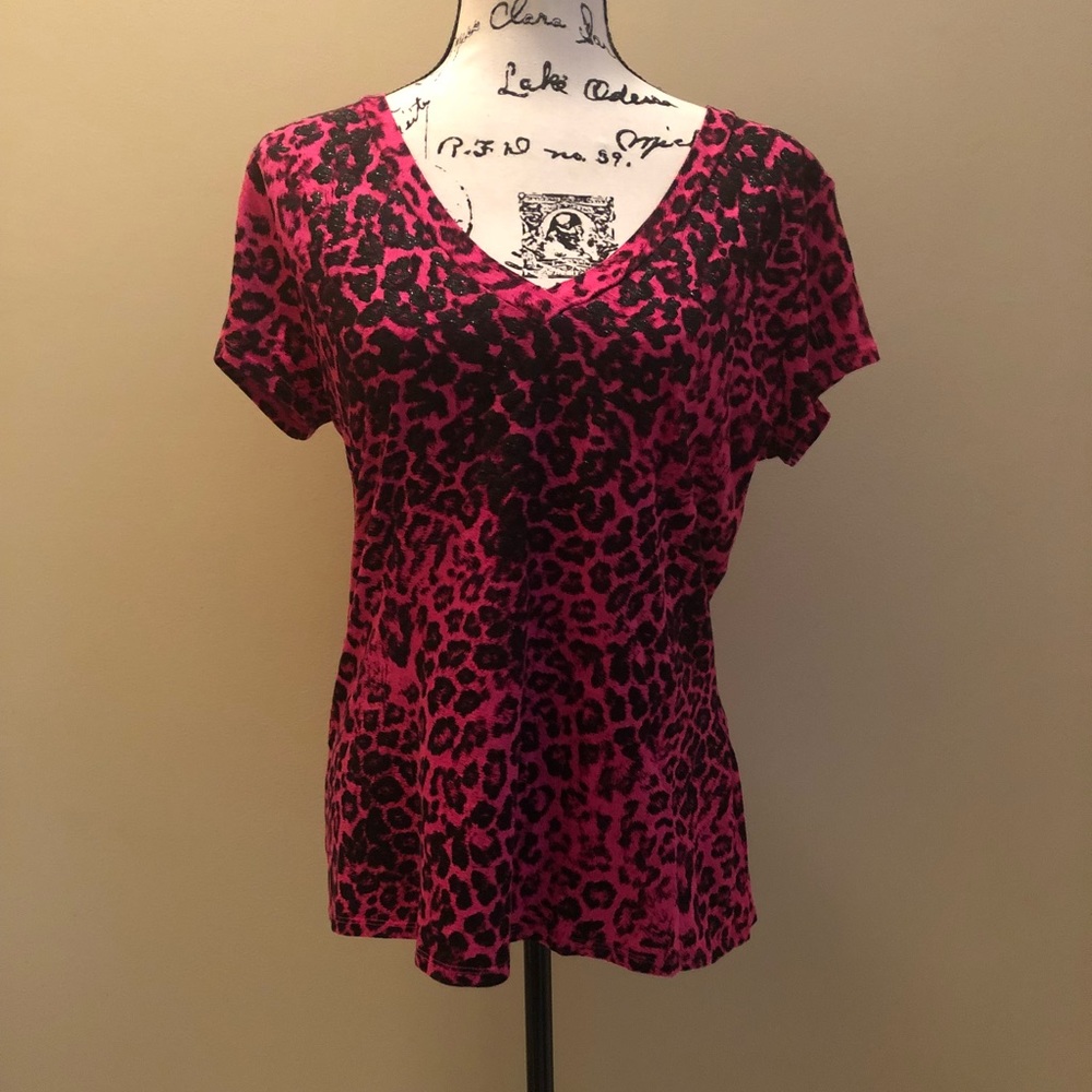 Juicy Couture Pink Leopard Print V-Neck Shirt